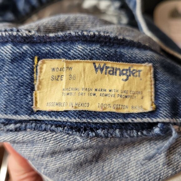 Vintage 90's 80's Wrangler Women's 36 Hemmed Pleated High Rise Mom Jeans Relaxed - Picture 8 of 8